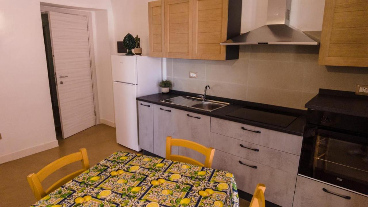 111 Apartments & Rooms 파티 외부 사진