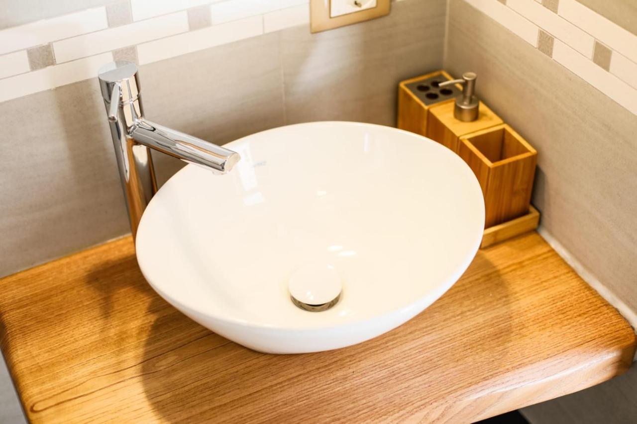 111 Apartments & Rooms 파티 외부 사진